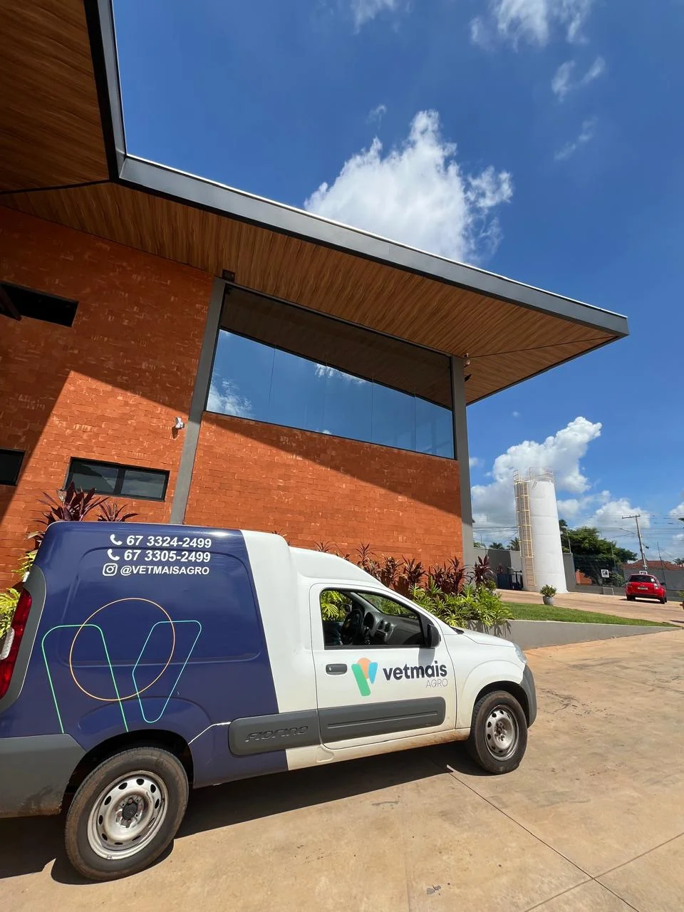 Operação de carga e descarga no centro de distribuição VETSEED